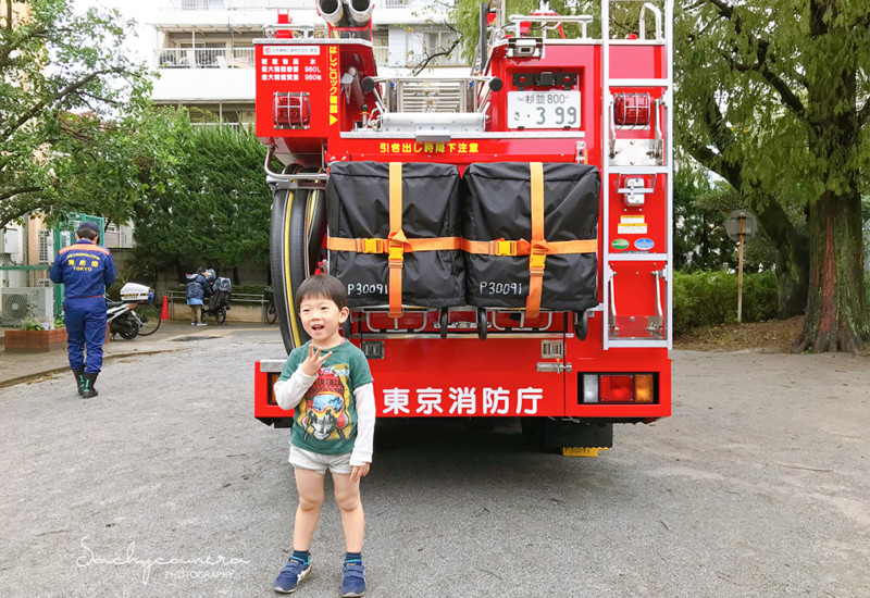 消防車と記念撮影１